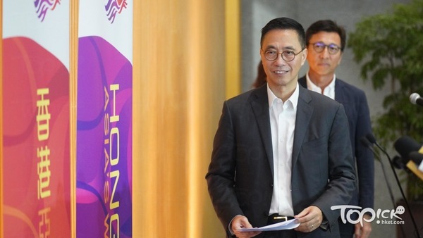 美斯沒於表演賽上陣,楊潤雄代表港府解釋。(林宇翔攝)