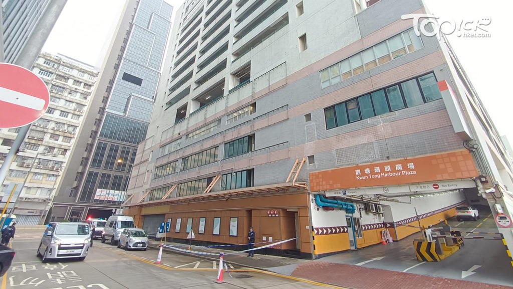 觀塘碼頭廣場男子墮樓，昏迷送院搶救。（曾秋文攝）