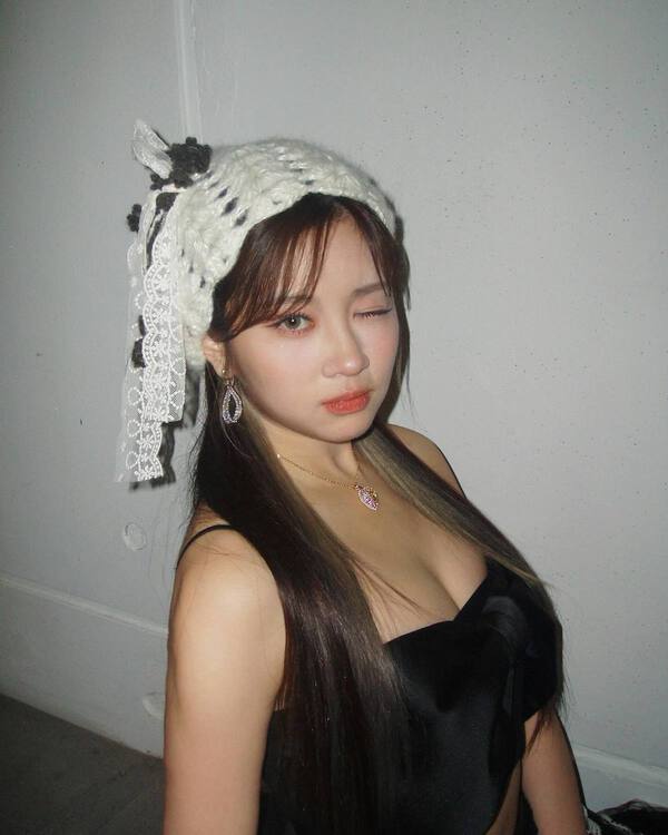 激罕晒身材!(取自instagram)