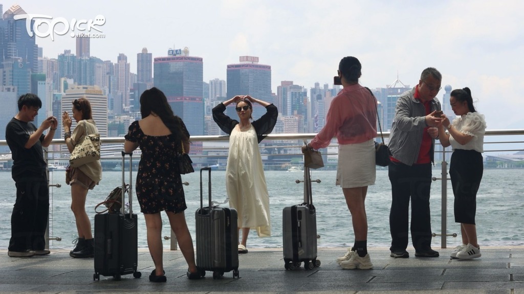 首季錄1,123萬人次旅客訪港，按年同期升1.5倍。（陳靜儀攝）