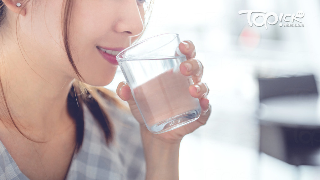 6種飲水方式恐增4患癌風險，營養師揭9大最佳喝水時機。