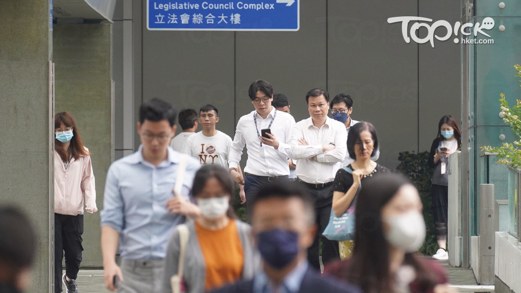 行會決定公務員劃一加薪3%。（資料圖片）