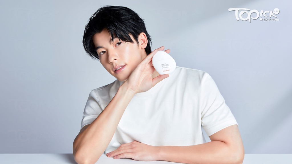 找來台灣男神許光漢為代言人的Sulwhasoo，旗下的煥白防水防曬乳霜SPF 50+/PA+++，擁有5重隔離防護，阻擋光老化及熱老化，適合戶外活動愛好者，進行水上活動也可使用，用後即時降溫4度。（$380/Sulwhasoo/圖片品牌提供）