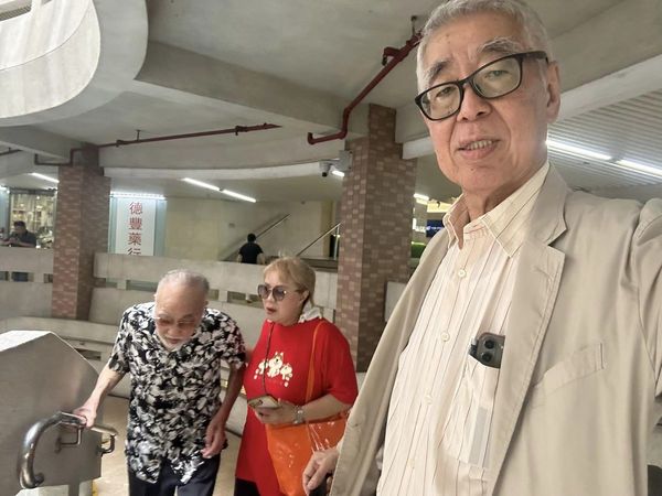 盧海鵬、蔡和平以及林建明相約聚會！（取自Facebook）