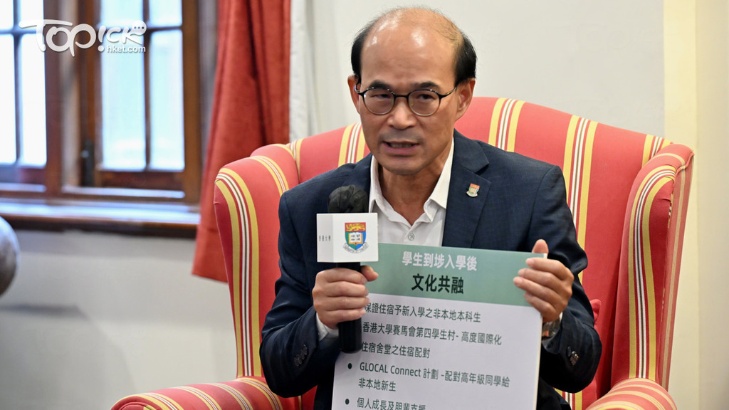 港大學生事務長謝樹基表示，港大本學年達到「100%保證」接納所有非本地本科新生的入住宿舍申請，形容是非常難達到。（曾耀輝攝）