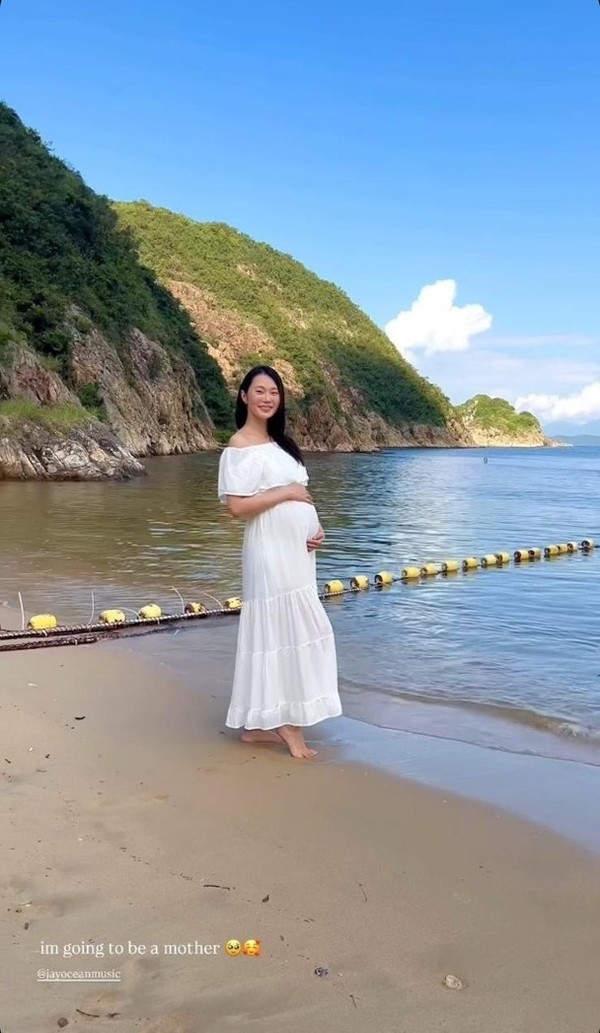 陳雅思（Bonnie）挺著大肚。（取自instagram）
