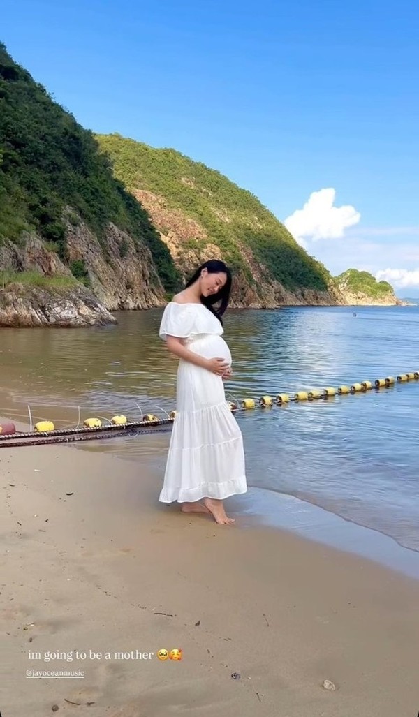陳雅思（Bonnie）挺著大肚。（取自instagram）