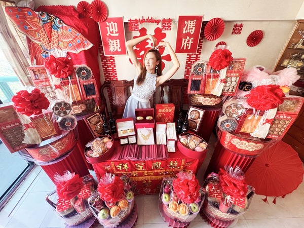 《東張西望》女主持黎寬怡今年2月出嫁。