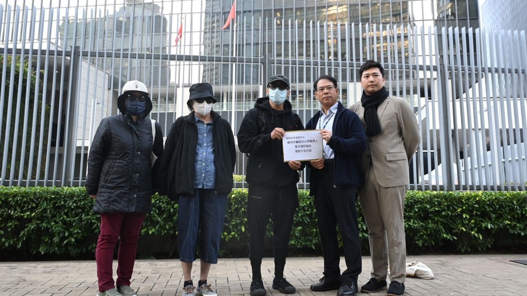 余德寶表示，保安局昨日與5位港人家屬進行閉門會議。（余德寶FB圖片）