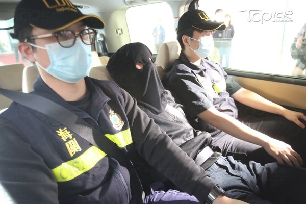 海關在大埔一間村屋破獲毒品儲存倉。(曾秋文攝)
