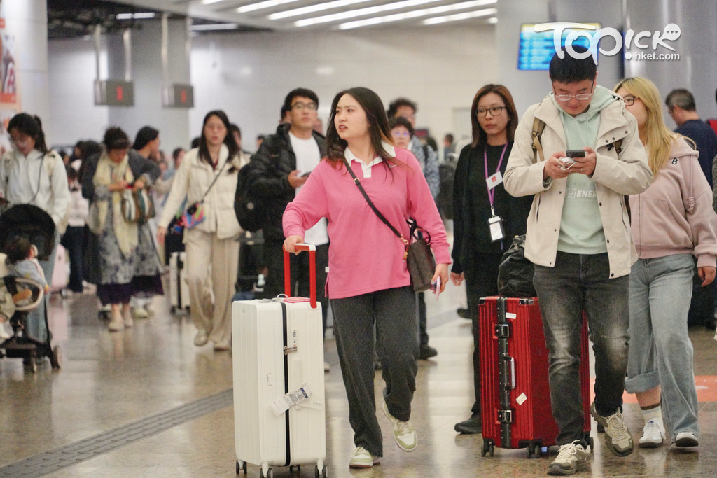 初步數據顯示1至3月訪港旅客數字約1,222萬人次，較去年同期多8.8%。（資料圖片）