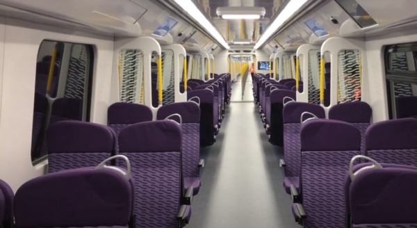 乘搭港鐵東鐵線之頭等車廂往落馬洲站,在上水站出閘轉乘普通車廂,至多可省33.5元。(資料圖片)