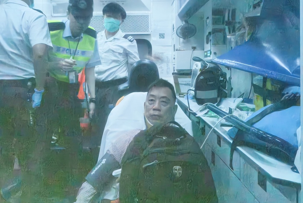 城巴司機手部受傷。