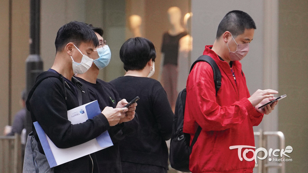 警方去年共接獲過萬宗網購騙案用按年增近3成。(資料圖片)