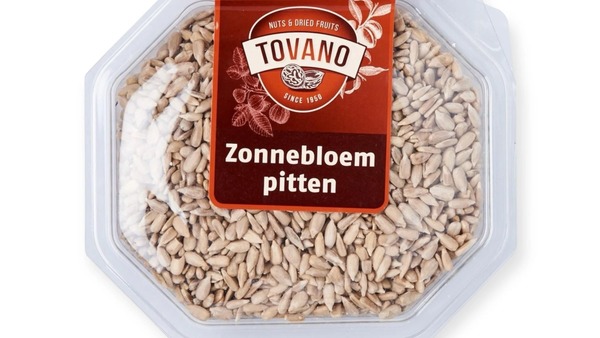 Tovano Zonnebloem pitten (Sunflower seeds) 同類型不同重量的產品。（網上圖片）