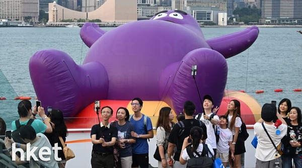 維港海上大巡遊｜多啦A夢同LABUBU等角色金鐘「漂浮」 11月1日更會作海上出巡【附巡遊觀賞路線】