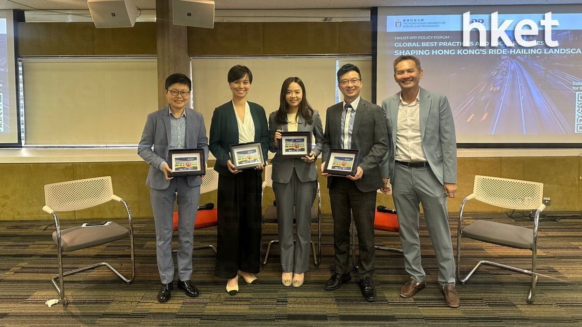 網約車｜兩平台齊撐兼職司機重要Grab指有助支持新加坡大型活動舉行Uber指「人車綁定」要求罕見