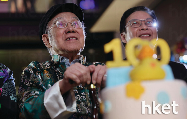 小黃鴨|「小黃鴨之父」林亮逝世 曾透露小黃鴨肩負和平使命