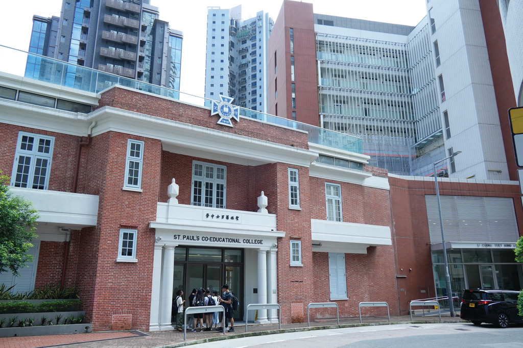 聖保羅男女中學每年在國際文憑（IB）或香港中學文憑試（DSE）出產不少滿分狀元。（香港經濟日報資料圖片）