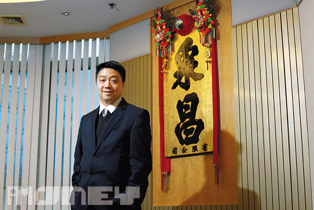 泉昌董事副總經理黃楚恆指，港人近年愛買國產中成藥，卻抗拒國產食品。（相片來源：iMoney 智富雜誌）